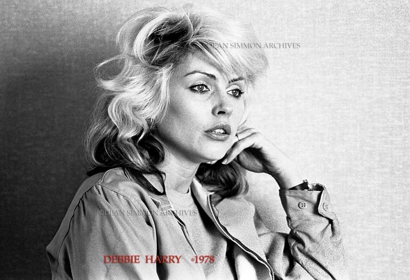 BLONDIE #0191-15