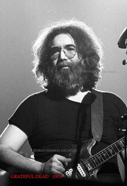 GRATEFUL DEAD #UT0359-3