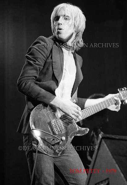 TOM PETTY #AR0355-27