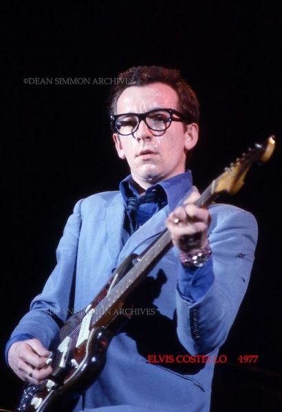 ELVIS COSTELLO #0438-R77