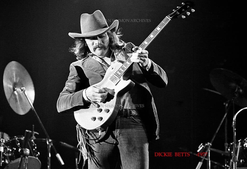 DICKIE BETTS ON HIS 1977 SOLO TOUR AT THE UPTOWN THEATRE IN CHICAGO.