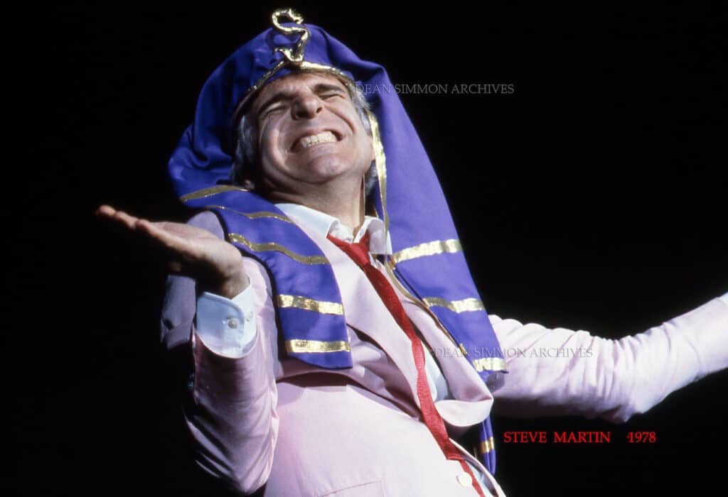 STEVE MARTIN DOING HIS FAMOUS "KING TUT", DURING HIS 1978 US TOUR TO PROMOTE HIS GRAMMY WINNING ALBUM.